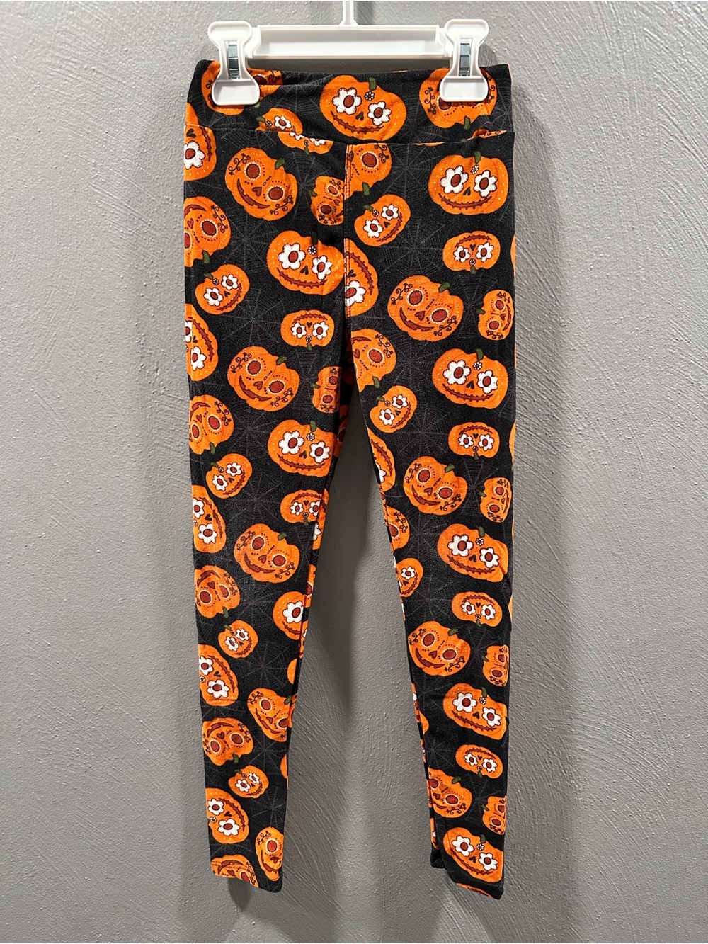 LuLaRoe Kids Black & Orange Pumpkin Print Leggings